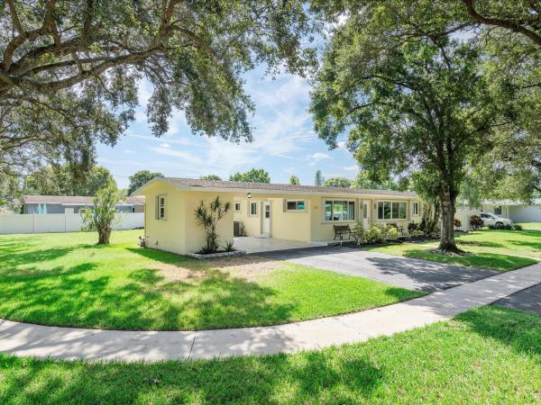 Plantation Manors, 760 Beachwood Ln, Plantation, Florida 33317, image 1