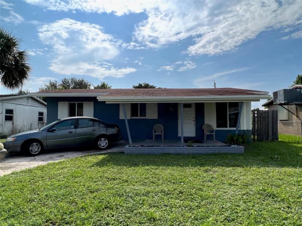 College Park, 661 NW 2nd Way, Deerfield Beach, Florida 33441, image 1