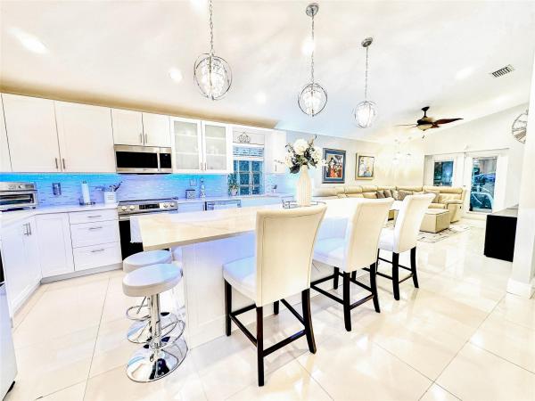 Walden Lake, 20564 SW 5th St, Pembroke Pines, Florida 33029, image 1