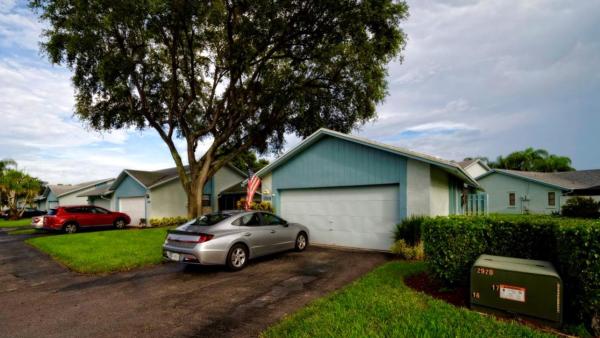 River Oaks, 9132 SW 20th St #F, Boca Raton, Florida 33428, image 1