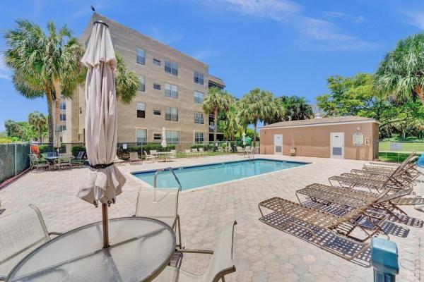 Tangerine Of Pine Island Ridge, 9430 Tangerine Pl #205, Davie, Florida 33324, image 1