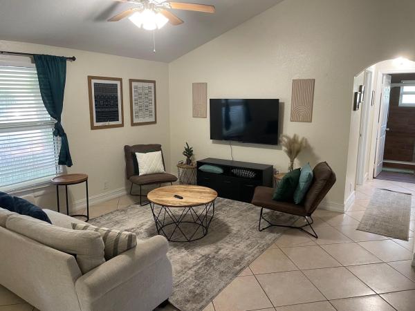 Pine Crest, 412 NE 12th Ave, Pompano Beach, Florida 33060, image 1