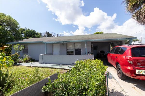 Freshwater Avenue, 1022 15th St, West Palm Beach, Florida 33401, image 1