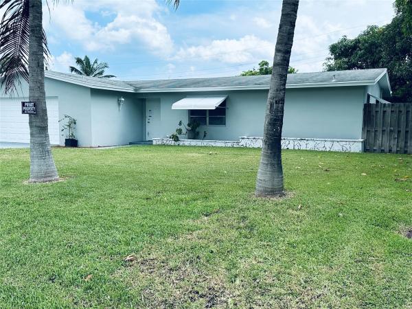 Boynton Ridge, 2110 NE 1st St, Boynton Beach, Florida 33435, image 1