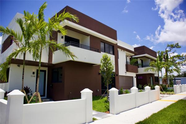 Oakland Park No HOA, 1296 NE 35th St #1296, Oakland Park, Florida 33334, image 1