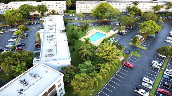 Royal Park, 121 Royal Park Dr #3A, Oakland Park, Florida 33309, image 1