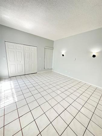 Westview, 1000 NW 97th Ave #211, Pembroke Pines, Florida 33024, image 1