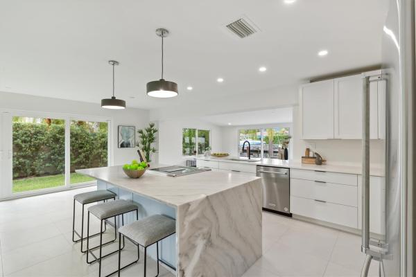 Middle River Manor, 2417 NE 19th Ave, Wilton Manors, Florida 33305, image 1