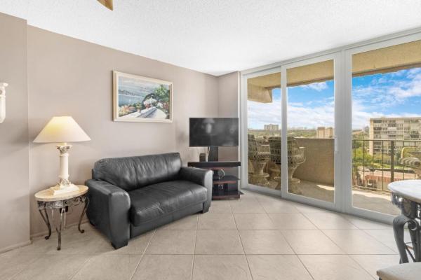 Island Club, 777 S Federal Hwy #RPH11, Pompano Beach, Florida 33062, image 1