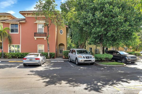 Tuscan Villas, 2851 W Prospect Rd #1101, Tamarac, Florida 33309, image 1