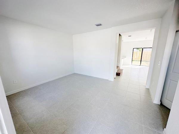 Pine Vista, 13304 SW 286th St #13304, Leisure City, Florida 33033, image 2