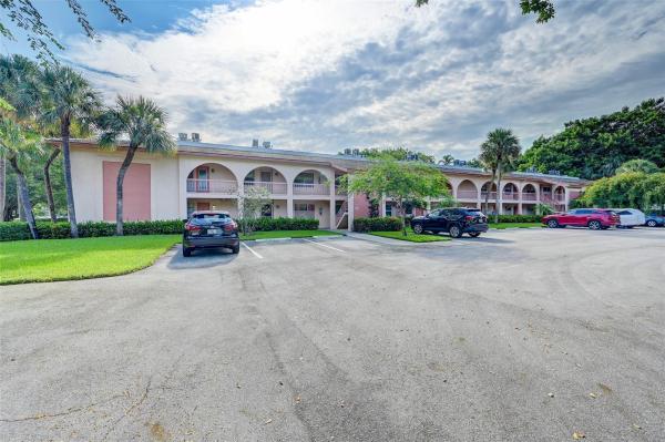 Bahama Village, 1212 Bahama Bnd #B1, Coconut Creek, Florida 33066, image 1