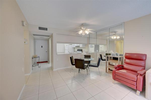 Bahama Village, 1212 Bahama Bnd #B1, Coconut Creek, Florida 33066, image 2