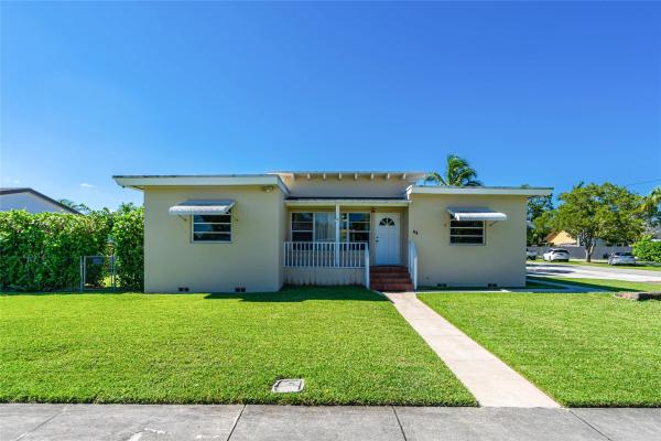 Downer Palms, 112 NE 17th St, Homestead, Florida 33030, image 1