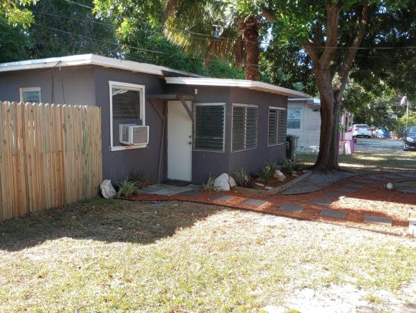 Fort Pierce Residential, 609 S 6th St, Fort Pierce, Florida 34950, image 3