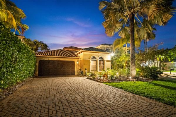 Casa Del Sol At Heron Bay, 6759 NW 128th Way, Parkland, Florida 33076, image 1