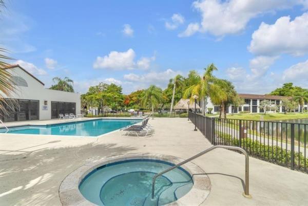 Lake Pointe, 211 W Lake Pointe Dr #212, Oakland Park, Florida 33309, image 1