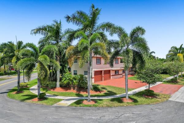 Fairfax Brolliar, 3611 SW 21st St, Fort Lauderdale, Florida 33312, image 1