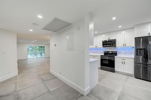 Eleuthera Village, 1803 Eleuthera Pt #C2, Coconut Creek, Florida 33066, image 1