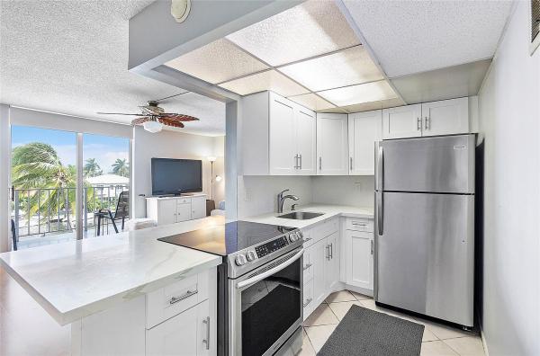 Cromwell West, 1731 SE 15th St #409, Fort Lauderdale, Florida 33316, image 1