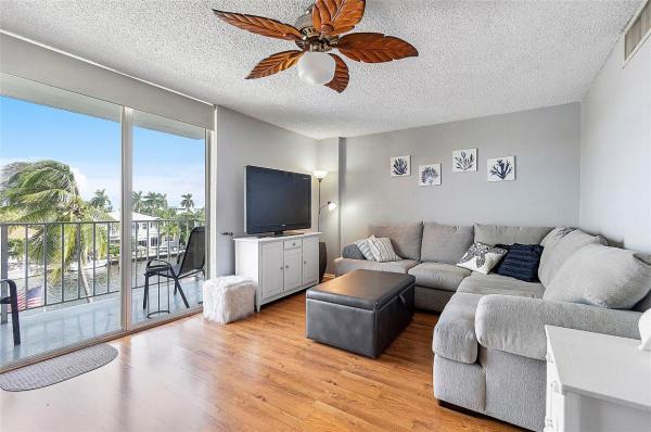 Cromwell West, 1731 SE 15th St #409, Fort Lauderdale, Florida 33316, image 1
