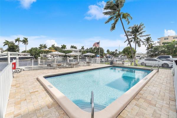 Cromwell West, 1731 SE 15th St #409, Fort Lauderdale, Florida 33316, image 2