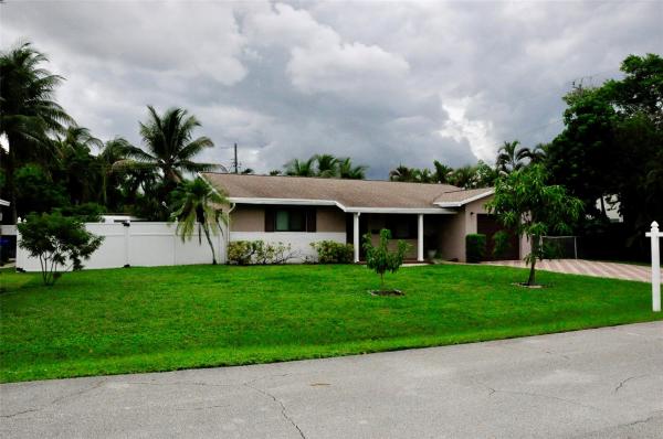 Norwood, 831 SW 1st Ave, Pompano Beach, Florida 33060, image 1