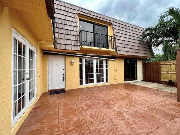 Springdale, 993 Springdale Cir, Palm Springs, Florida 33461, image 1