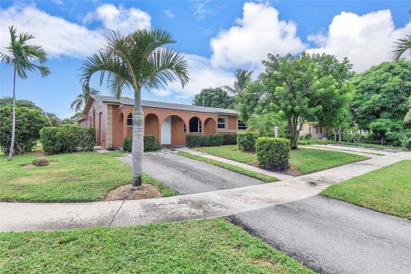 Commonwealth Estates, 810 SW 14th Ct, Deerfield Beach, Florida 33441, image 1