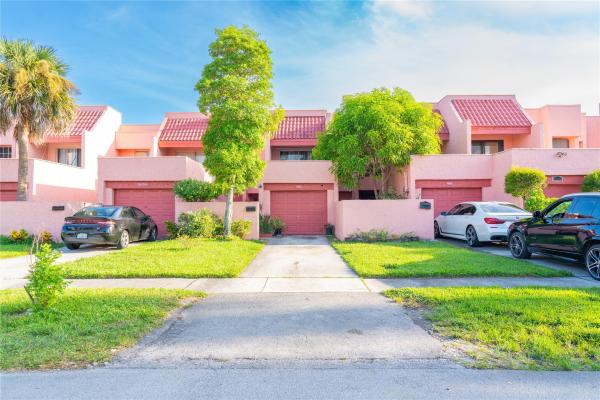 Wimbledon, 5642 NW 16th St #12, Lauderhill, Florida 33313, image 1