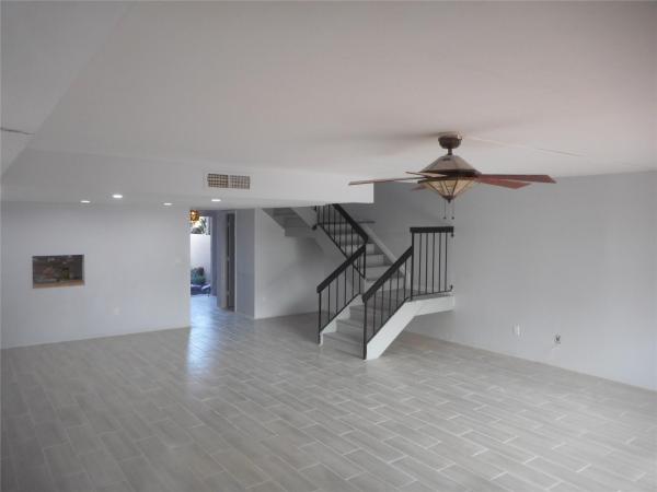 Golfwood, 20634 NE 7th Ct, Ives Estates, Florida 33179, image 3