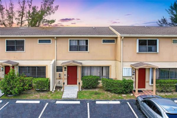 Village At Blue Lake, 3370 Beau Rivage Dr #4B, Pompano Beach, Florida 33064, image 1