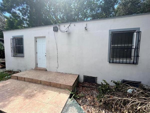 Dupont, 10 NW 71st St, Miami, Florida 33150, image 2