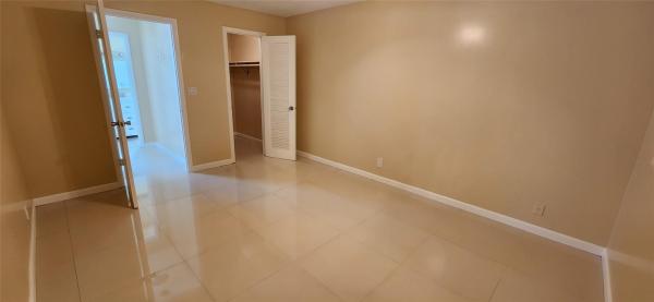 Paradise Gardens 4, 2200 Taylor St #204, Hollywood, Florida 33020, image 1