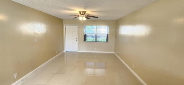 Paradise Gardens 4, 2200 Taylor St #204, Hollywood, Florida 33020, image 3