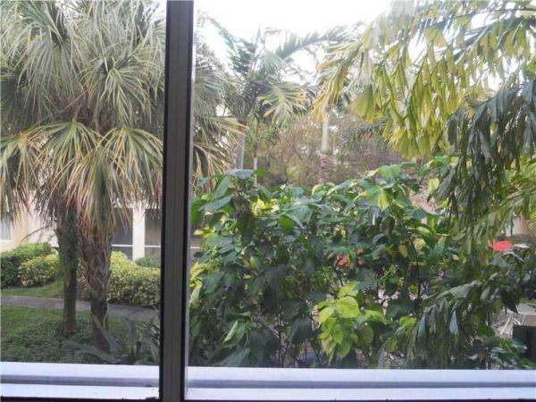 Pinehurst Club, 450 S Park Rd #5-209, Hollywood, Florida 33021, image 1