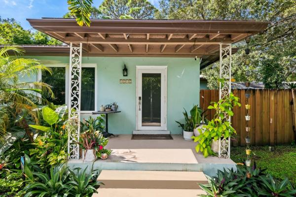 Waverly Place, 1212 SW 4th St, Fort Lauderdale, Florida 33312, image 1