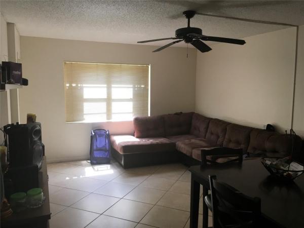 Heritage Circle, 4394 NW 9th Ave #22-1D, Deerfield Beach, Florida 33064, image 3
