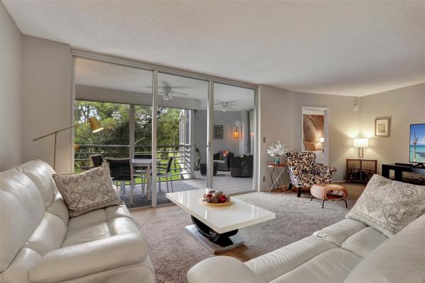 Palm-Aire Country Club 9, 821 Cypress Blvd #208, Pompano Beach, Florida 33069, image 1