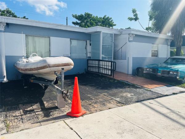 Hollywood Pines, 6335 Pembroke Rd, Hollywood, Florida 33023, image 1