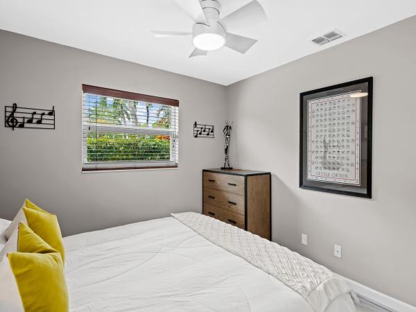 Oak Knoll Estates, 1521 W Oak Knoll Cir, Davie, Florida 33324, image 1