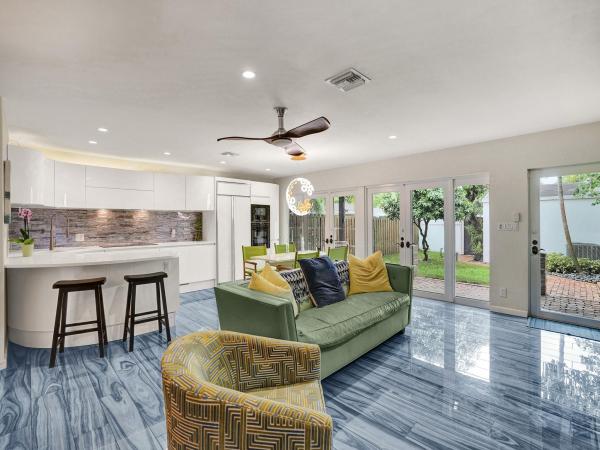 Townhouse Isles, 8 Middlesex Dr, Wilton Manors, Florida 33305, image 3
