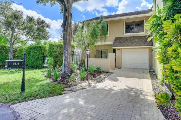 Brookhaven, 5638 Santiago Cir, Boca Raton, Florida 33433, image 1