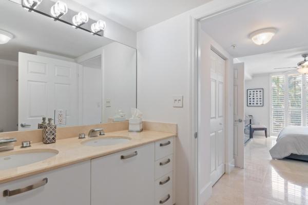 The Vue, 2011 N Ocean Blvd #306, Fort Lauderdale, Florida 33305, image 2