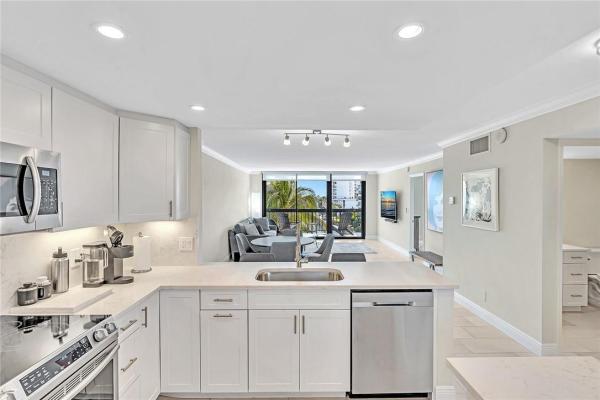 Coral Towers, 4800 E Bayview Dr #603, Fort Lauderdale, Florida 33308, image 1