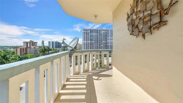 Jamaica House Apartments, 305 N Pompano Beach Blvd #601, Pompano Beach, Florida 33062, image 1