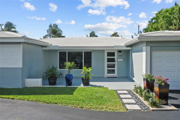 North Corals, 1330 NE 47th St, Oakland Park, Florida 33334, image 1