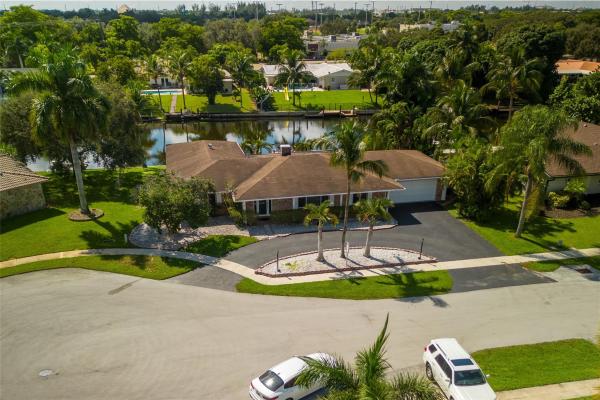Waterway Estates, 6140 SW 15th St, Plantation, Florida 33317, image 3