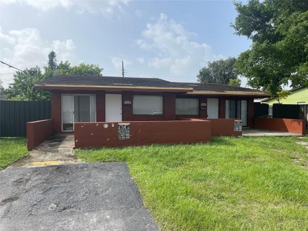 Roosevelt Gardens, 3010-3012 NW 13th St, Fort Lauderdale, Florida 33311, image 1