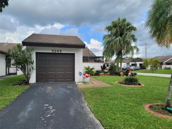 Wedgewood, 9249 Wedgewood Ln, Tamarac, Florida 33321, image 1